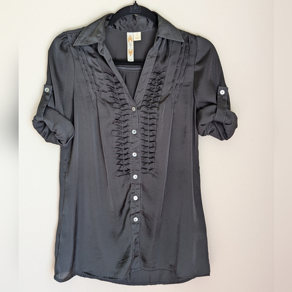 NWOT A Diva Black Ruffled Button Down Top Size S